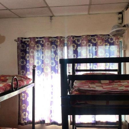 Care Dormitory มุมไบ ภายนอก รูปภาพ